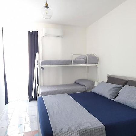 Appartamento In Piazza Italia SantʼAntìoco Buitenkant foto